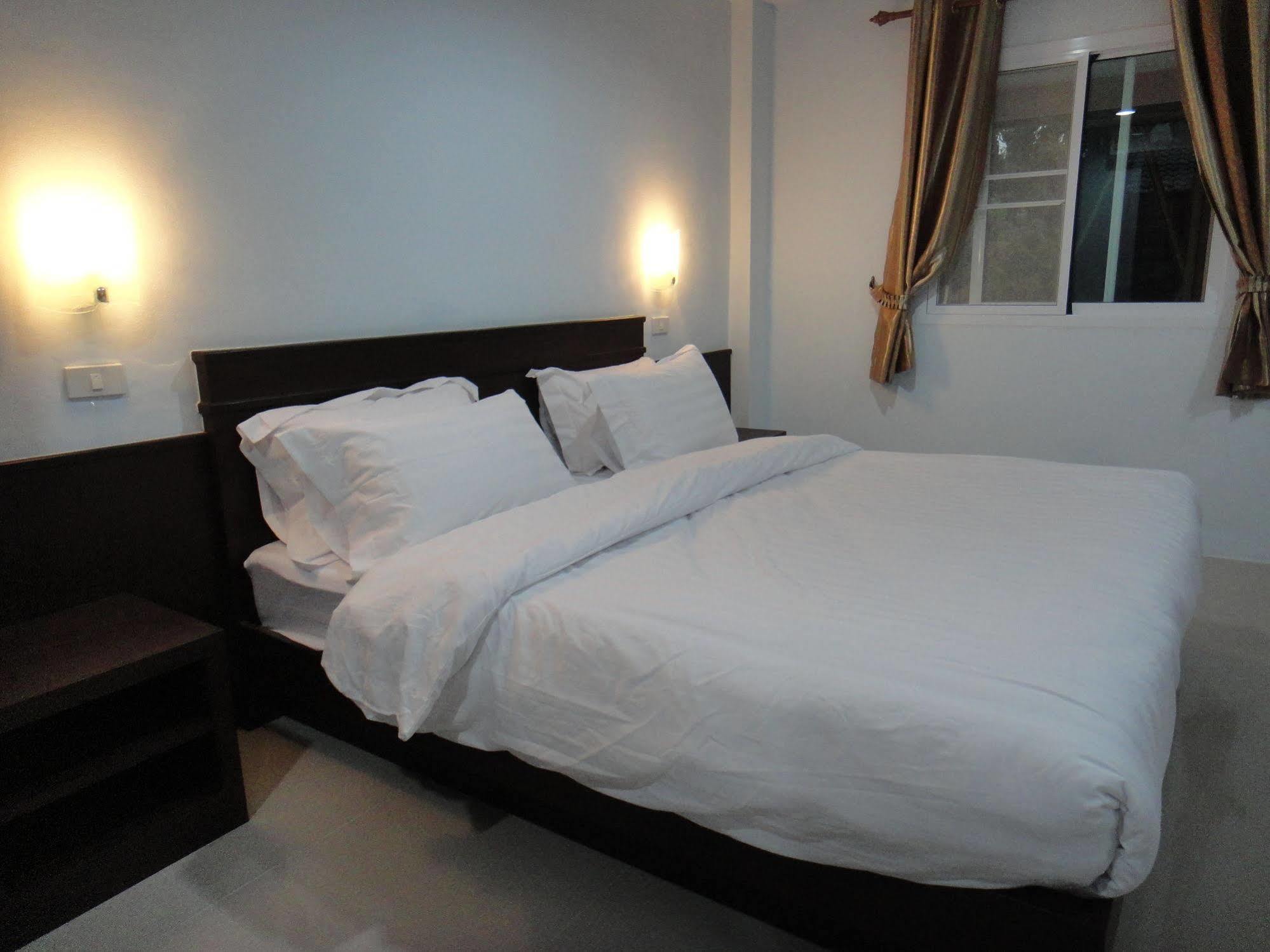 Prajak Inn Udon Thani Luaran gambar