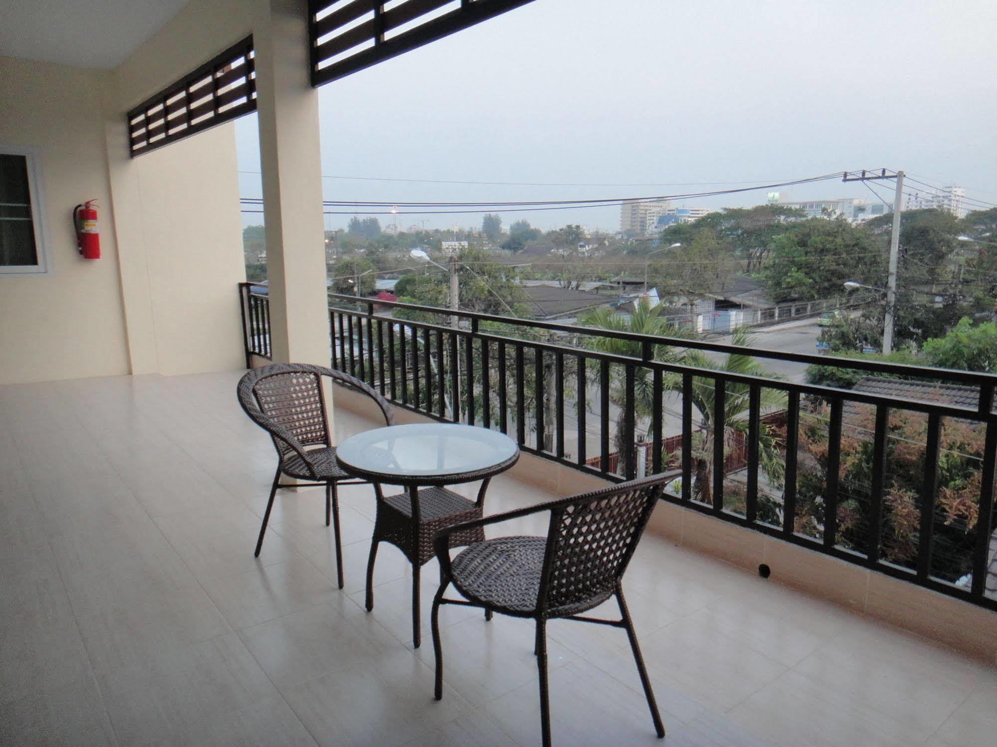 Prajak Inn Udon Thani Luaran gambar
